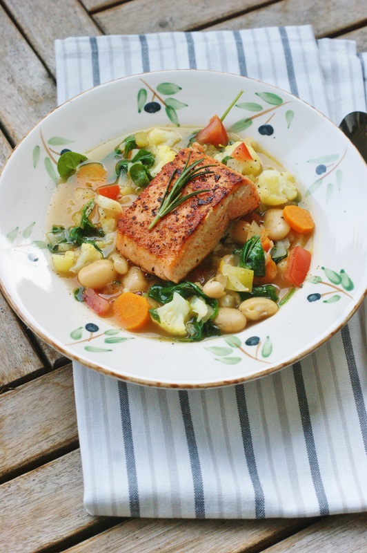 Vegetable stew with salmon. By myfoodpassion.net
